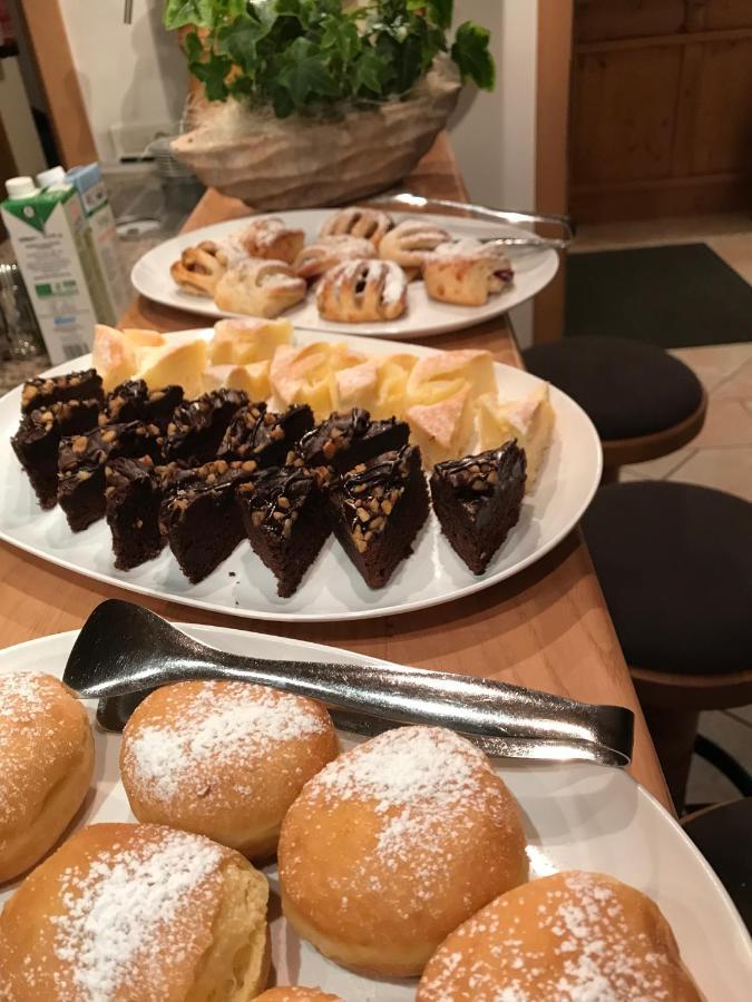 Garni La Dorada Aparthotel Colfosco Luaran gambar