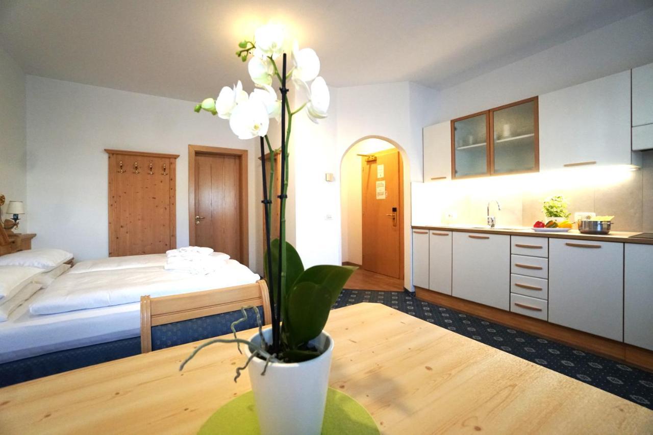 Garni La Dorada Aparthotel Colfosco Luaran gambar