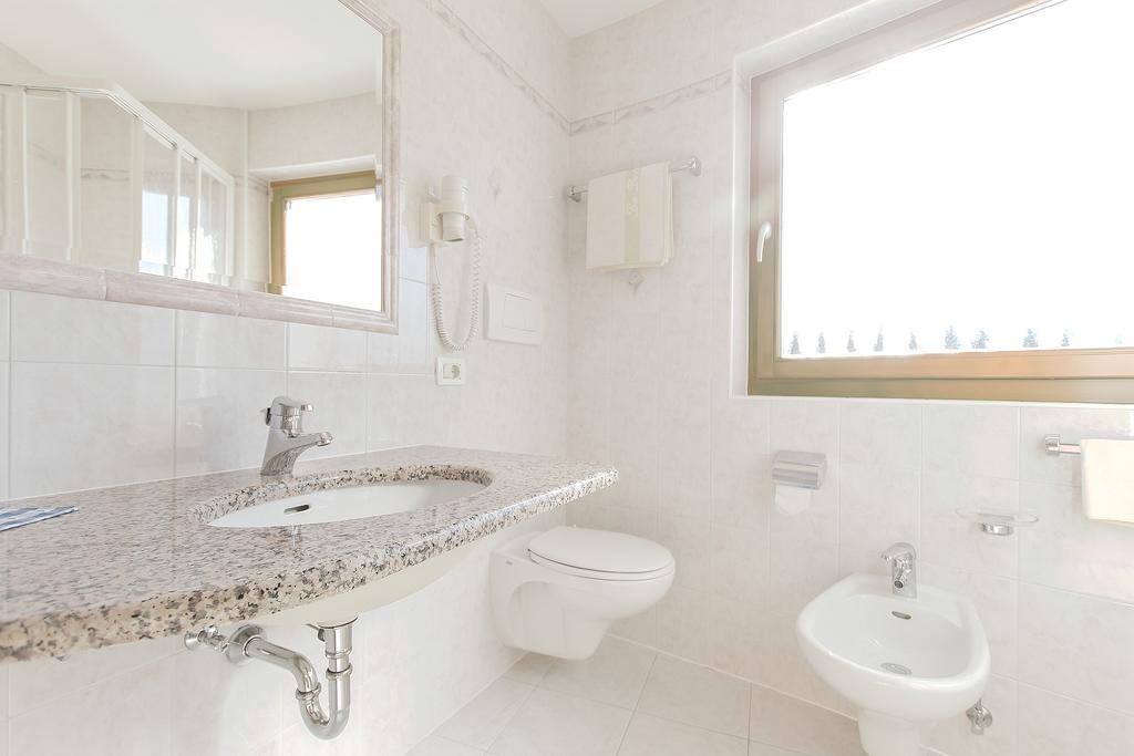 Garni La Dorada Aparthotel Colfosco Luaran gambar