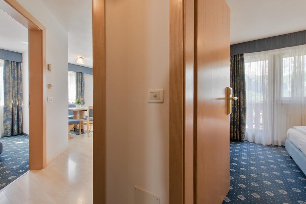 Garni La Dorada Aparthotel Colfosco Luaran gambar