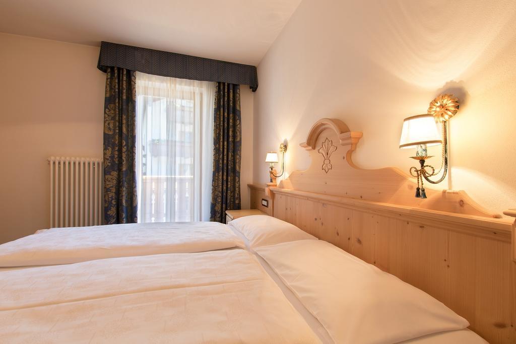 Garni La Dorada Aparthotel Colfosco Luaran gambar